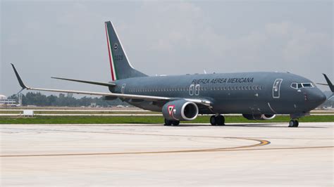 3528 Mexico Air Force Boeing 737 800 By Ricardo Mungarro Aeroxplorer Photo Database