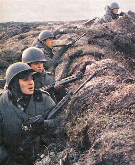 Argentine Soldiers During The Falklands War 1982 1343X1638 R Militaryporn