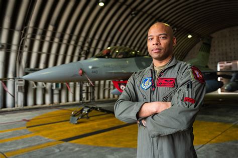 Black Fighter Pilot Overcomes Childhood Doubts Serves In The Sky Osan Air Base Article Display