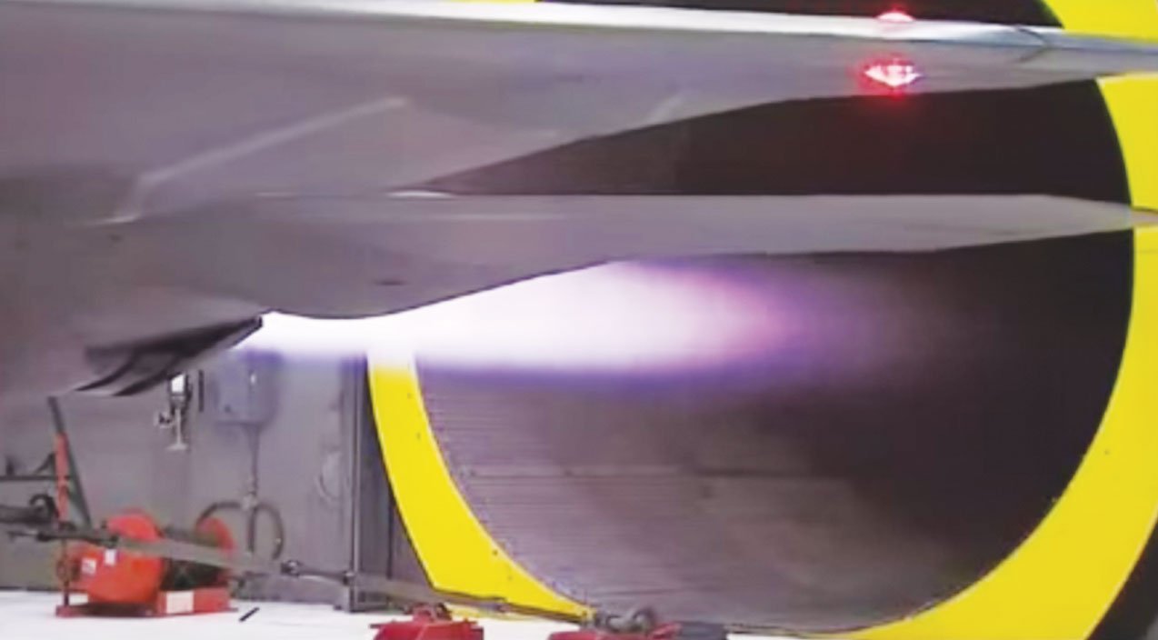 F22 Raptor Demo Takeoff Thrust Vectoring Short Radius Turn Afterburner Internal Bomb Bay