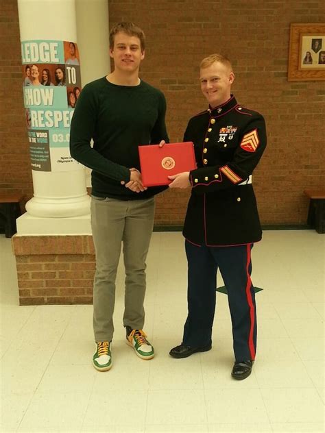 Joe Burrow Receives Certificate Of Participation