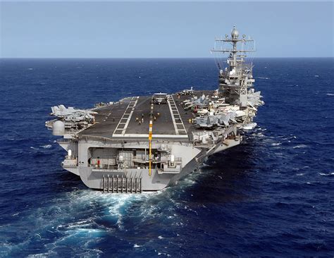 Military Photos Uss Abraham Lincoln Off The Coast Of Hawaii