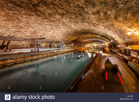 Naval Surface Warfare Center Crane Hi Res Stock Photography And Images Alamy