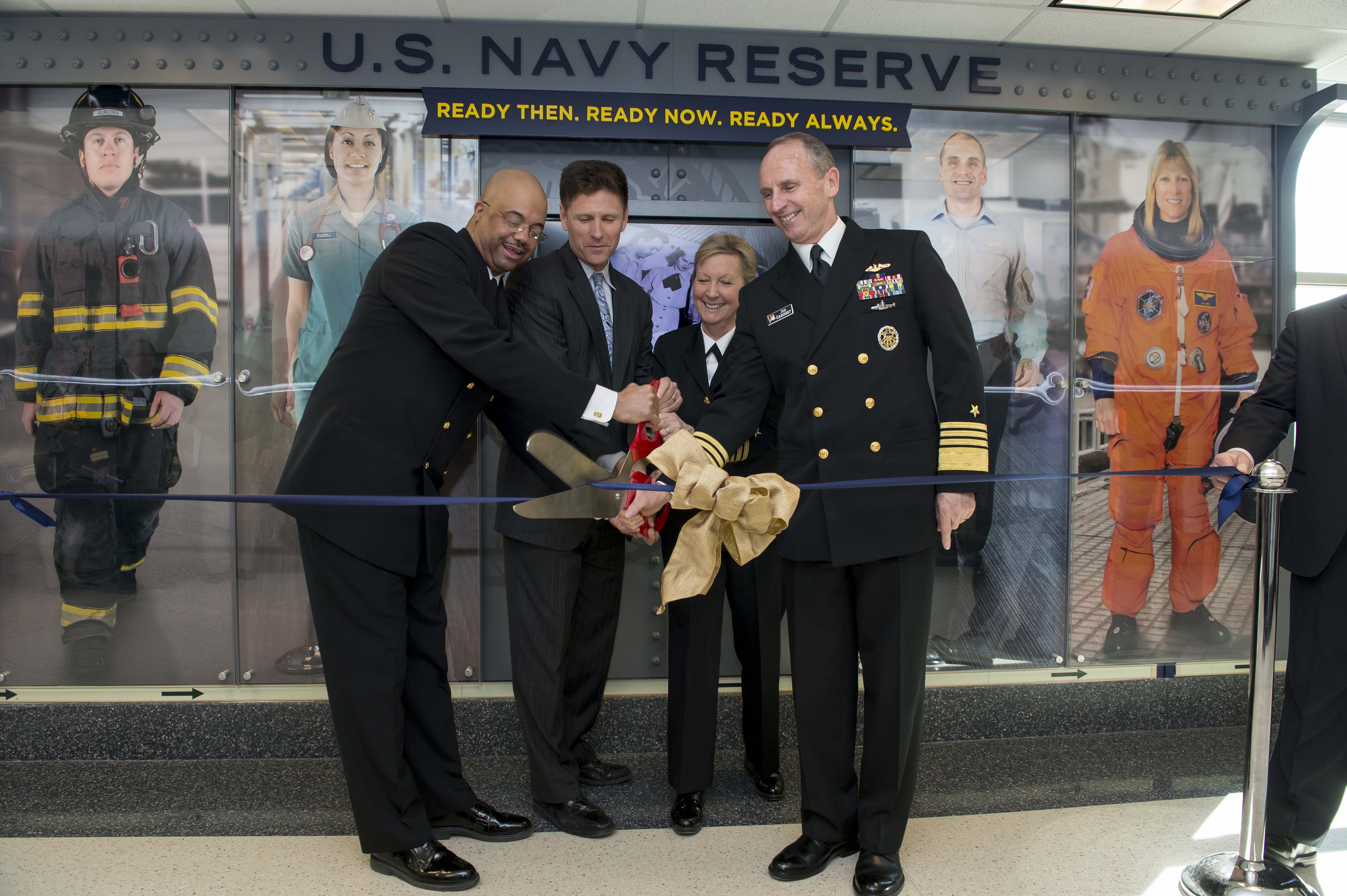 Navy Kicks Off Year Long Celebration Of Navy Reserve Centennial Usni News