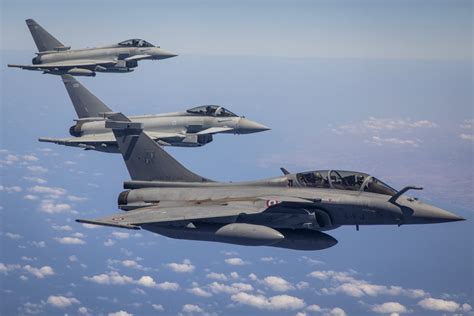 Rafale Vs Eurofighter