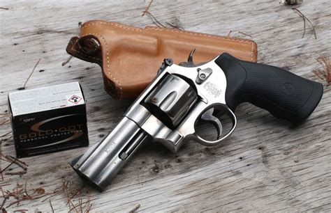 Smith Wesson Model 610 Review This 10Mm Revolver Rocks