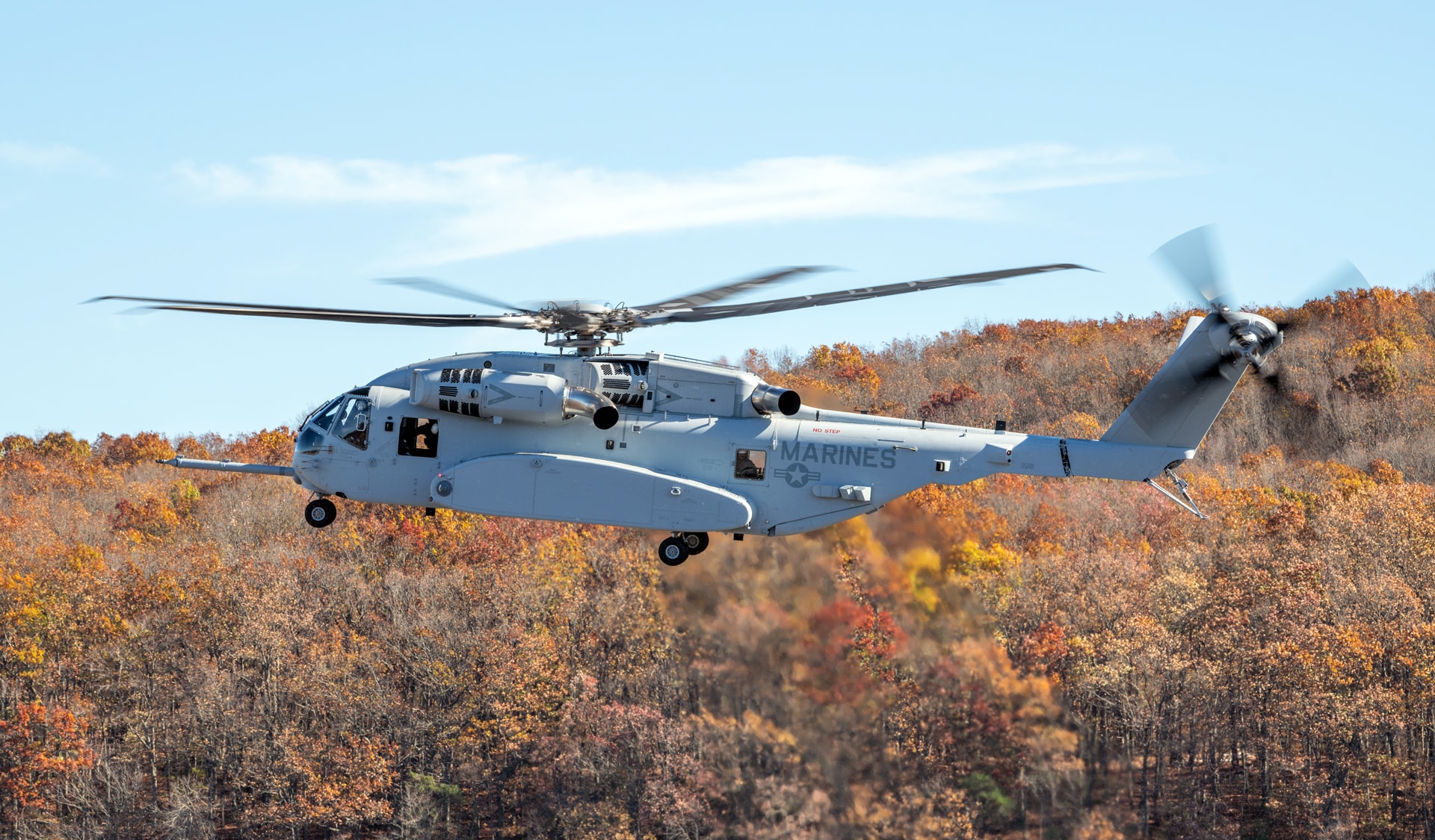 Special Tactics Airmen Load A Razor From A U S Marine Corps Sikorsky Mh 53 Pave Low During