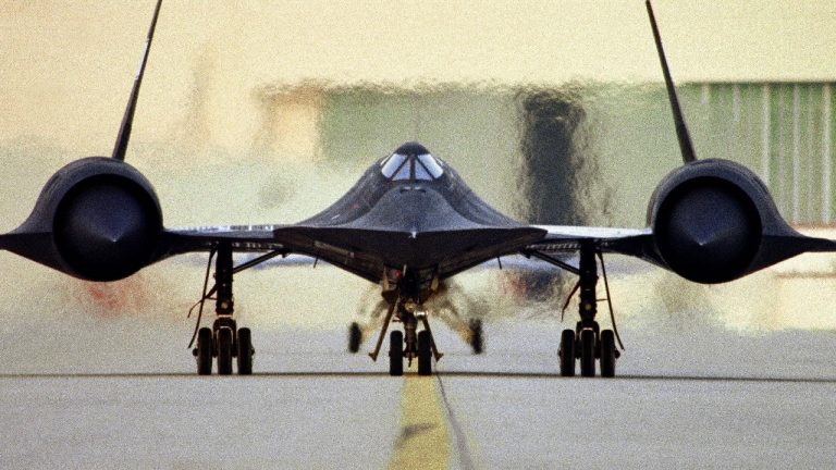 Sr 71 Blackbird How The Fastest Plane On Earth Smashed Speed Records 19Fortyfive