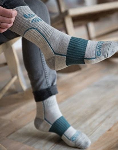 The 8 Best Socks For Cold Feet Keep Your Feet Warm The Men Hero