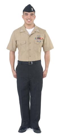 U S Navy Uniform Regulations You Don T Want To Forget Usamm