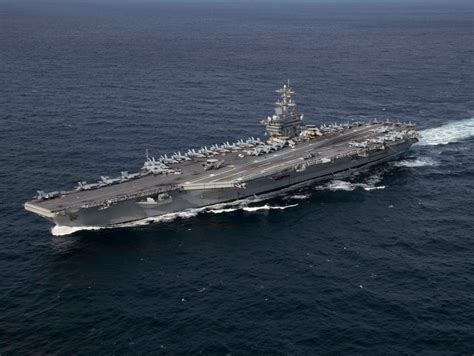 Watch America S 100 000 Ton Aircraft Carrier Perform Crazy High Speed Turns The National Interest