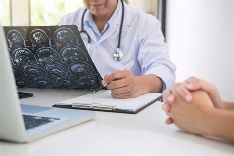 5 Places Neurologists Work